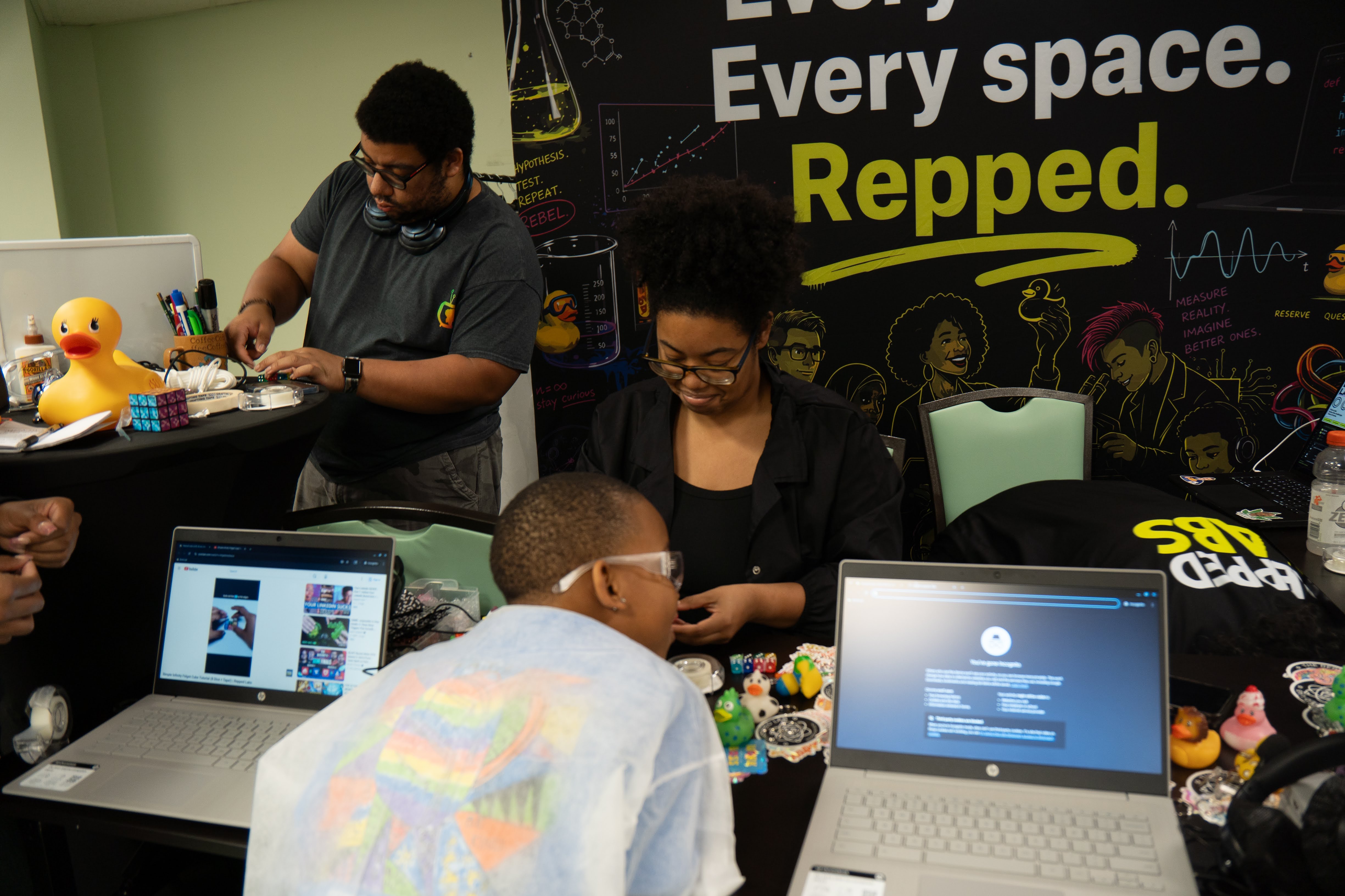 The Fidget Lab booth in action